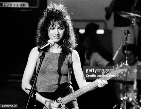 2,139 Susanna Hoffs Photos & High Res Pictures